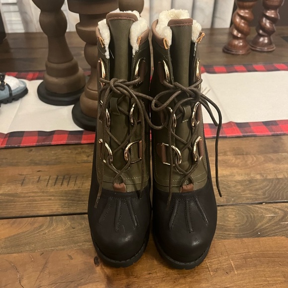 ShoeDazzle Janelle - Size 7.5 Never Worn- $30 - Picture 3 of 5